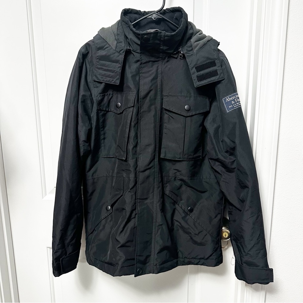 Abercrombie & Fitch black detachable hoodie water repellant small